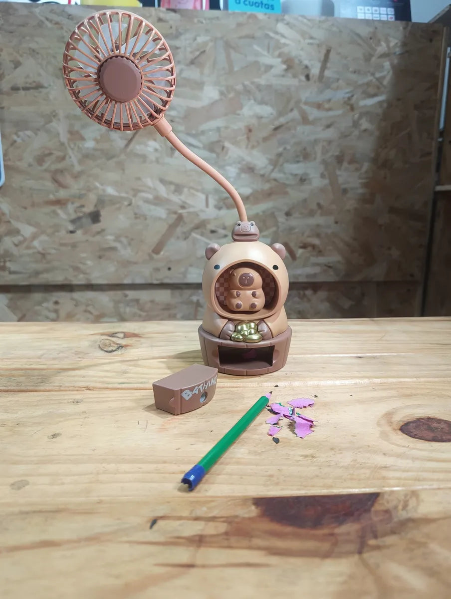 Ventilador Capibara Recargable USB con Tajalápiz